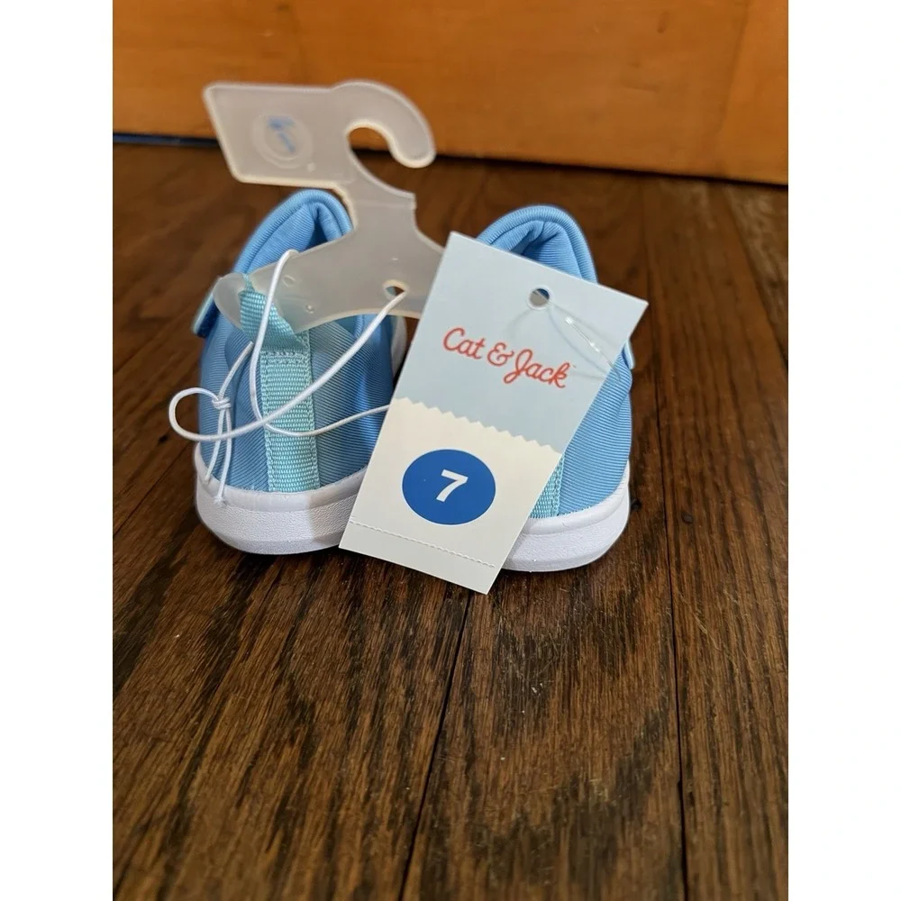 Cat & Jack Unisex Toddler Light Blue Slip-On Water Shoes Size 7 NWOB Mesh Top